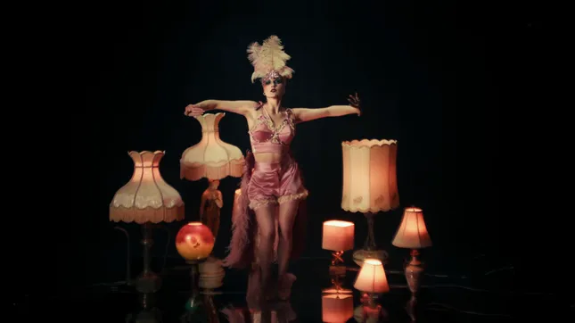 The Recluse Club: Show Girl