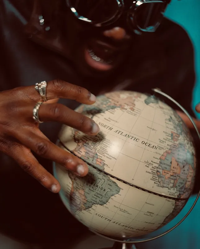 Globetrotter: New Frontiers