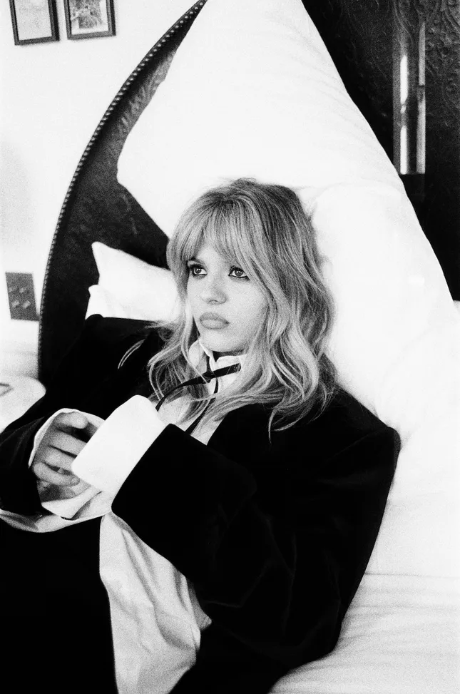 Behind The Blindes x MAISY STELLA