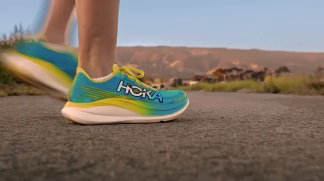 HOKA Rocket X 2 : Commercial