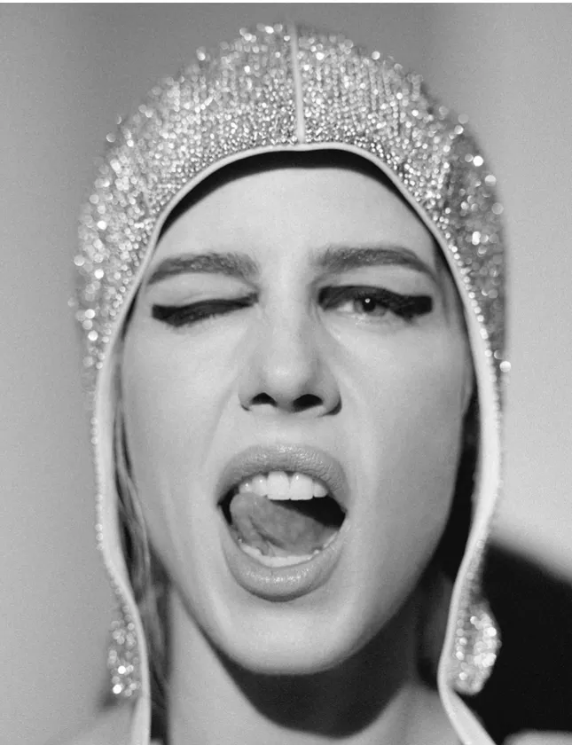Emily Bett Rickards for Schön Magazine