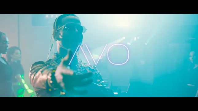 Maniatica Music Video by Avo