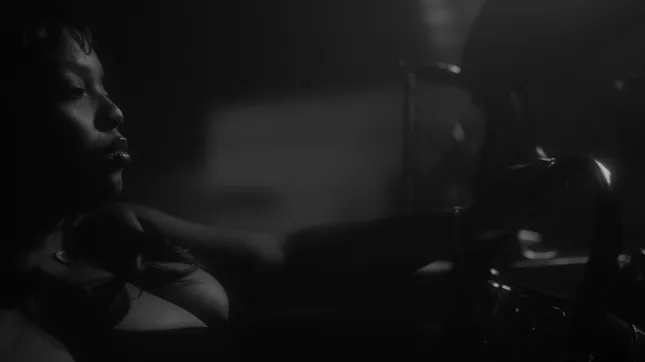 ROE - “Love You Now”  Visualizer