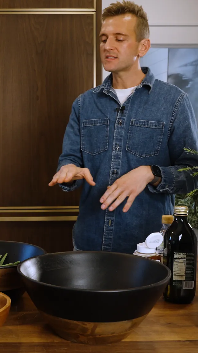 Podcast Social Content: Kaleb Wyse teaches clean cooking