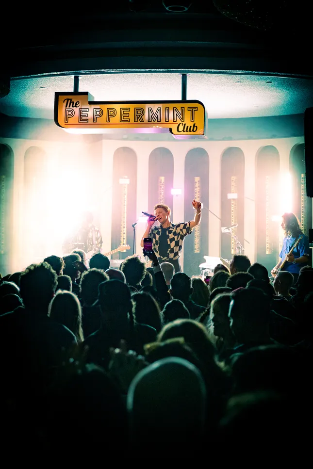 La Roux Los Angeles tour coverage