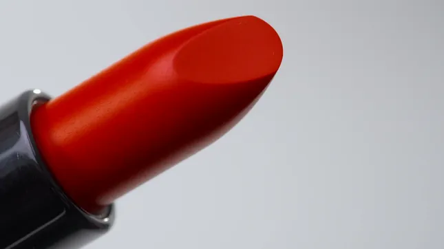 Red, Raw, Real: The Power of a Natural Lips Commercial Spot