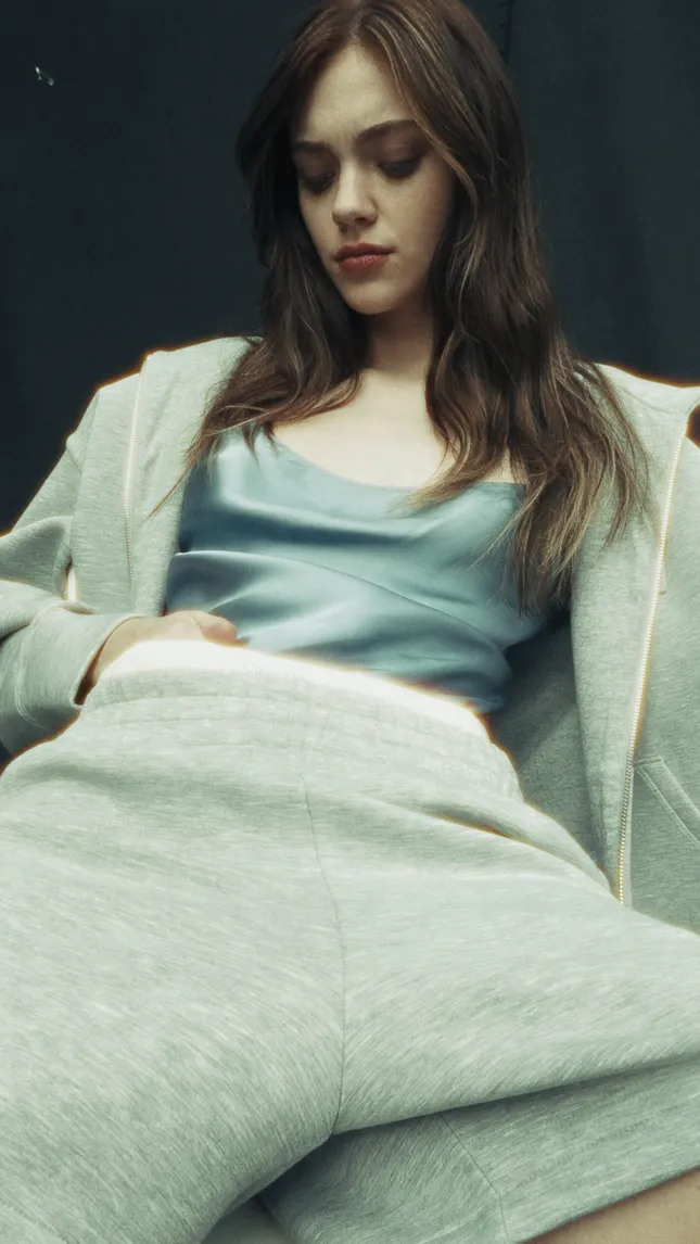 ISABEL GRAVITT - social video
