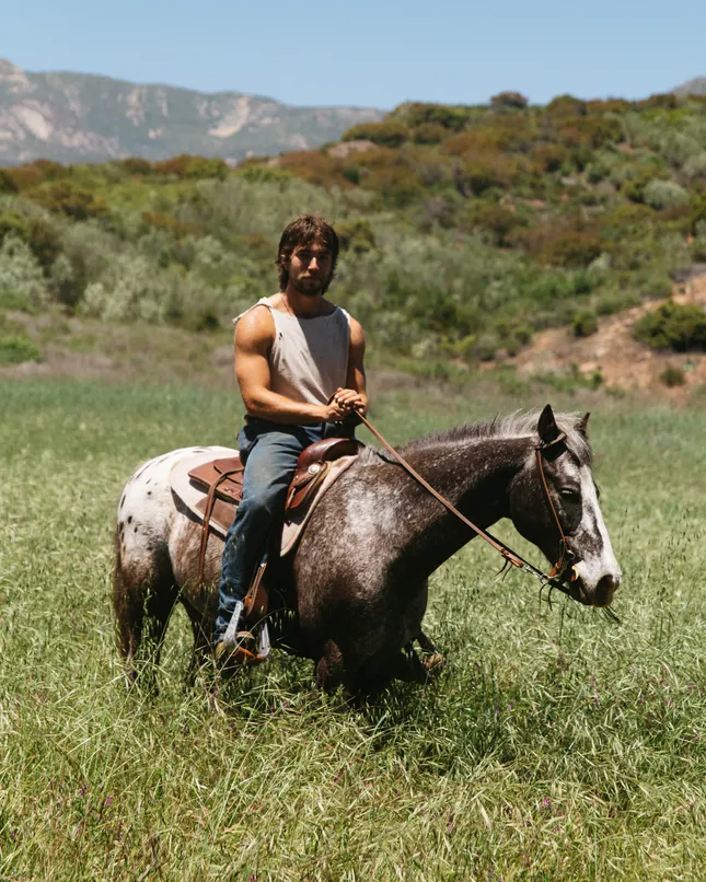 Horses - Trail Riding Photoshoot