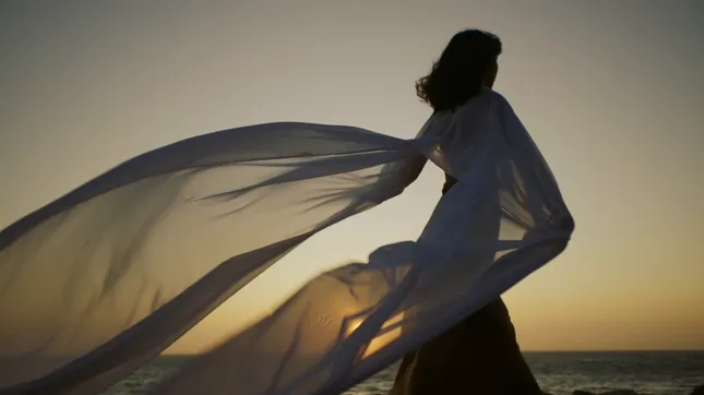 Desert Essence commercial