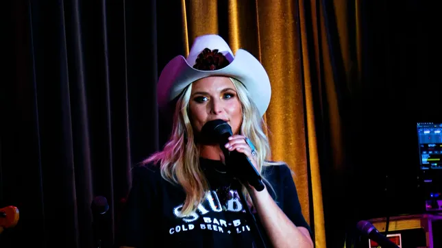 Miranda Lambert - Live performance from Stubbs