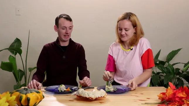 BuzzFeed- "Weird Foods People Used to Eat for Thanksgiving"