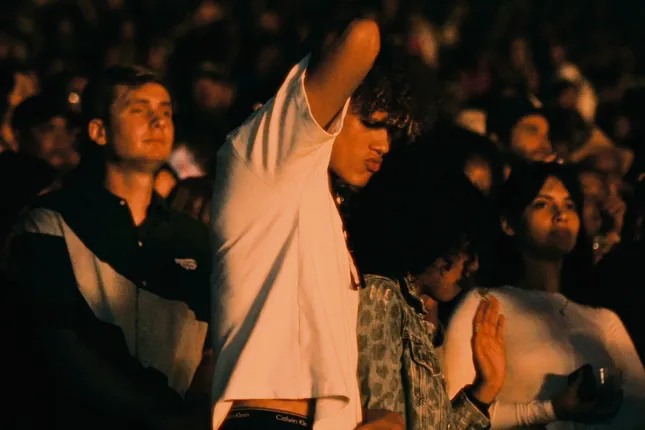 WIZ KID HOLLYWOD BOWL PERFORMANCE