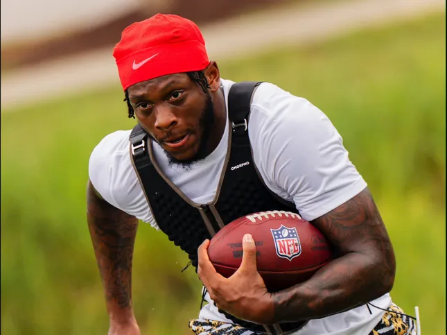 Off-Season w/Dyami Brown