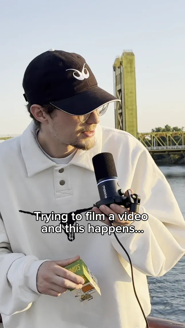 Youtube content creator reclipping