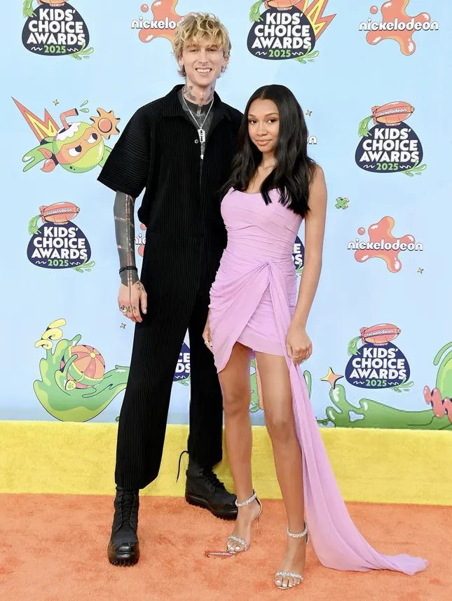 MGK - Kids Choice Awards 2025