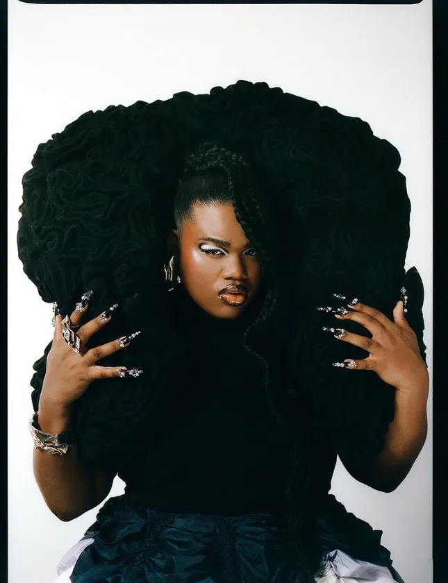 JARI JONES in Schon Magazine