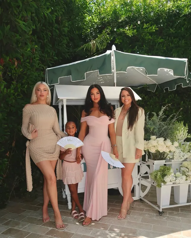 Natalie Halcro - MAVN Creators Brunch Campaign
