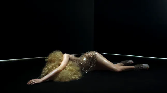 Vogue Italia & ASVOFF  "Alumbramiento"