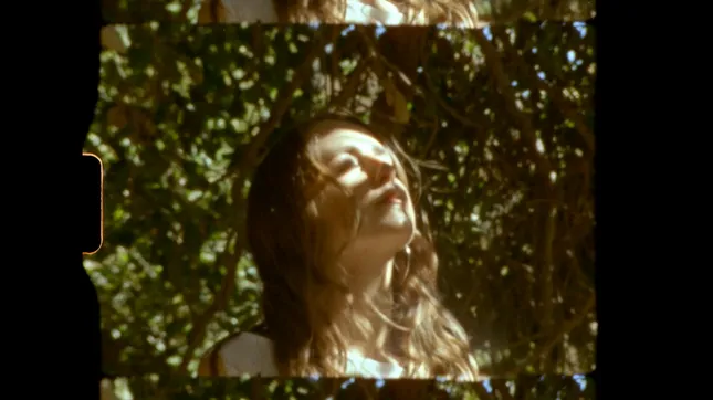 McKenna Alicia - I Know it's True (Visualizer)