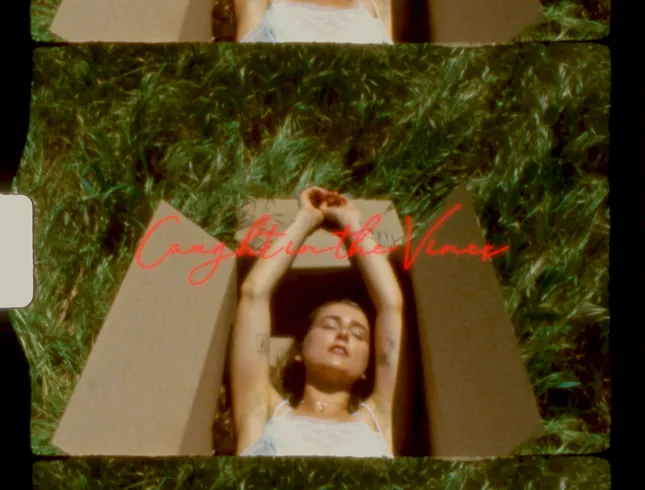 McKenna Alicia - Caught in the Vines (Visualizer)