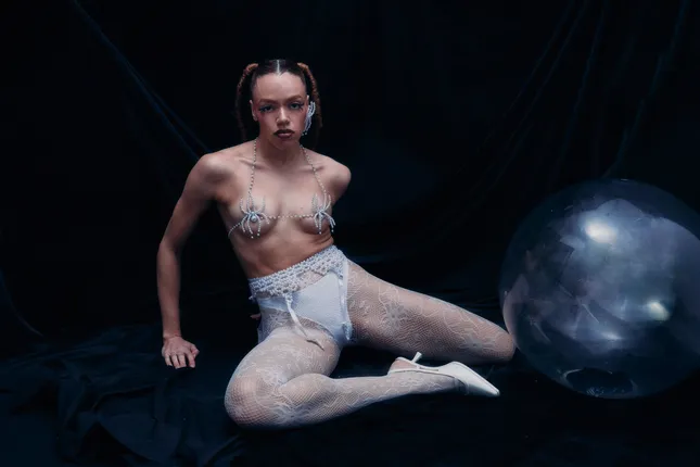 ANANSI EDITORIAL