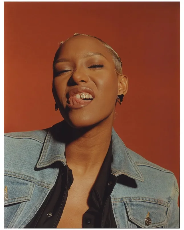 SMILE! WE'RE LIVING