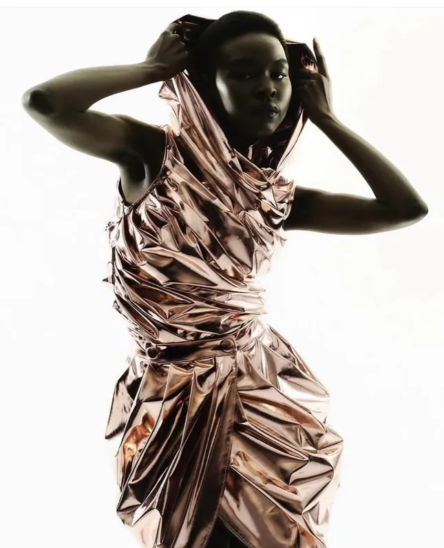 Editorial Regard mag