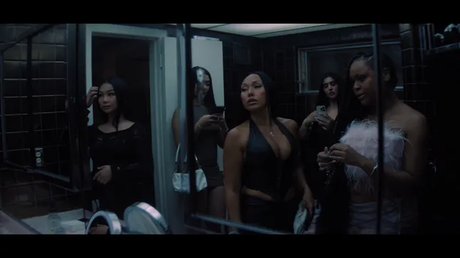DRAKE & PARTYNEXTDOOR - SOMEBODY LOVES ME