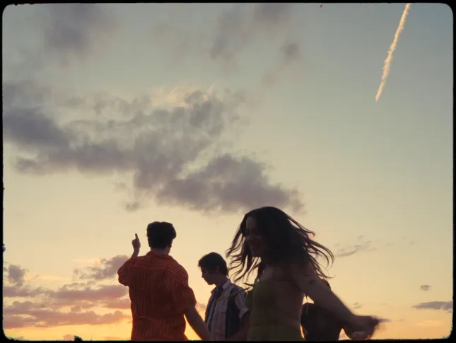 CAELIN “UNLOVING ME” (OFFICIAL MUSIC VIDEO)