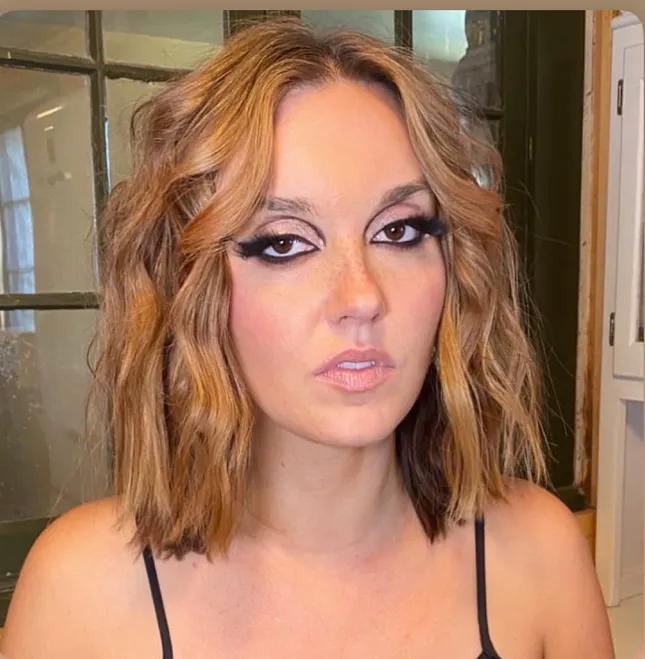 Emma remelle music video makeup up