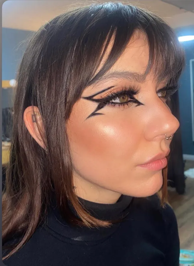 King mala album rollout Makeup