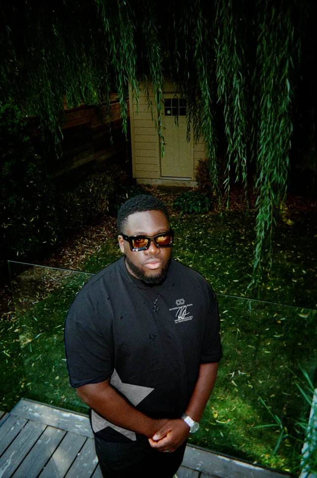 LIVE IN LONDON MERCH — RYAN OFEI