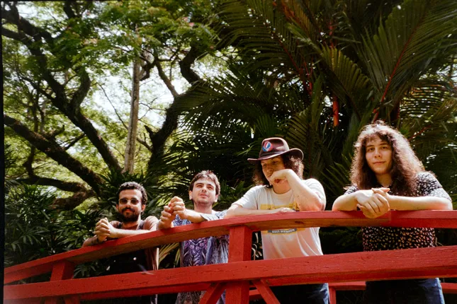 Dew - "Jerry's Alligator" single cover art & extras