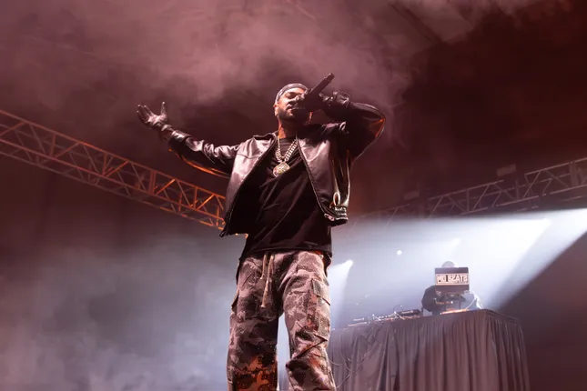 Big Sean - Live Performances/Street styling