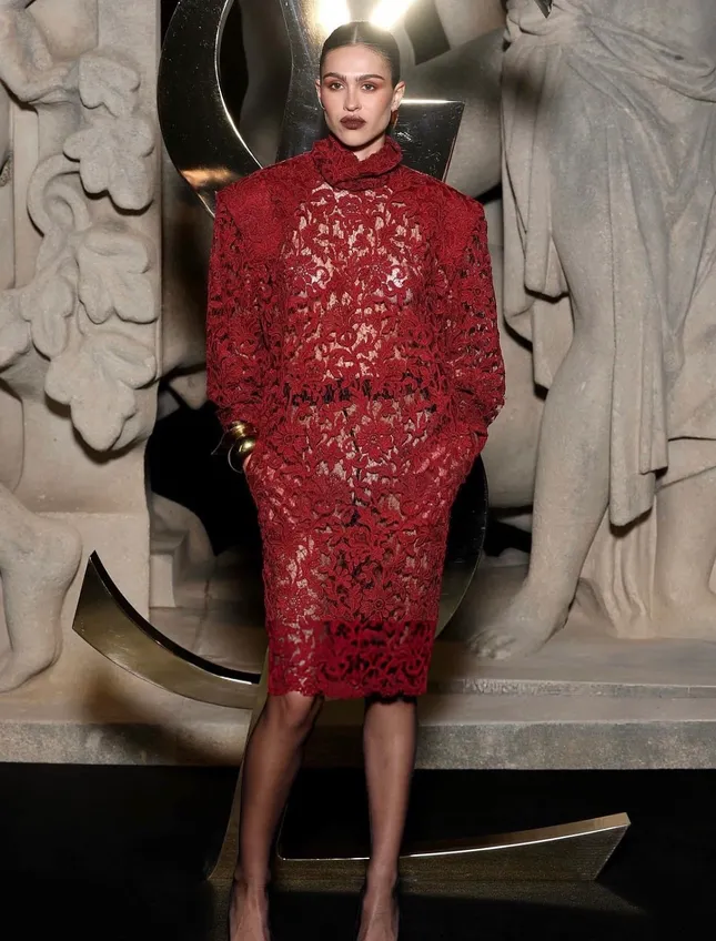 @ameliagray styling assistance @ysl