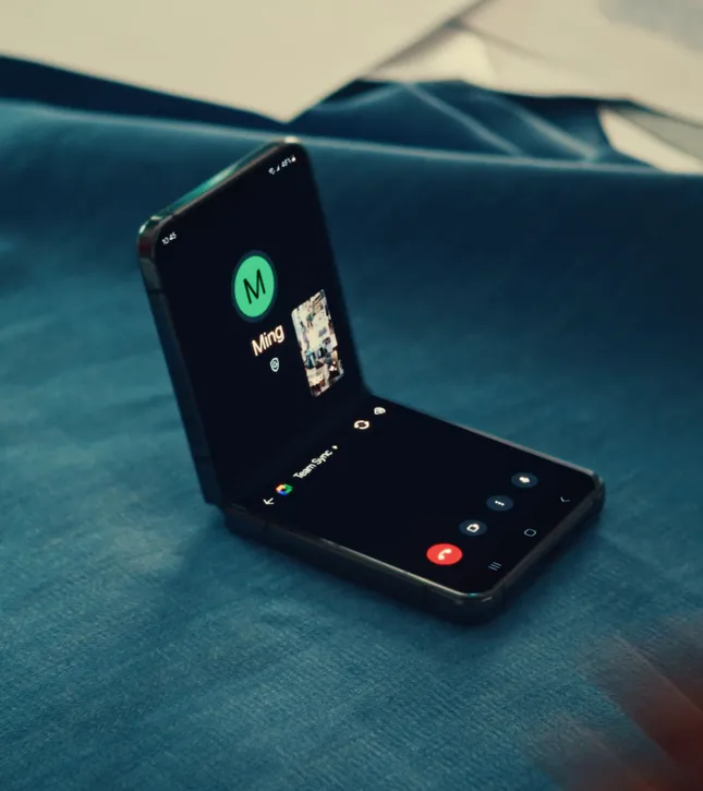 Galaxy Z Flip 5 x Baby Paht