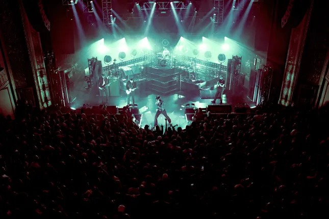 Cage the Elephant