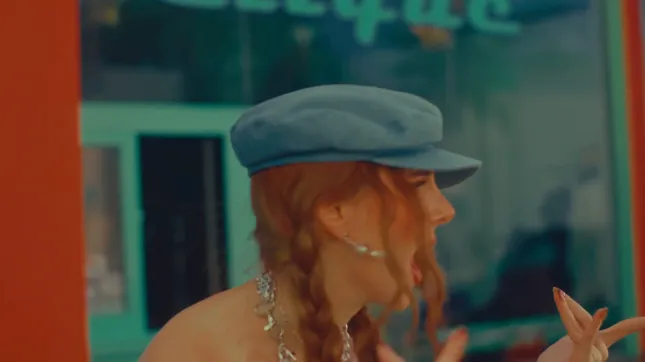 Chloe Jane - Shut Up (feat. Flyana Boss) (Official Music Video)