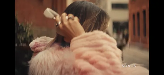 Suki Waterhouse x Sonos
