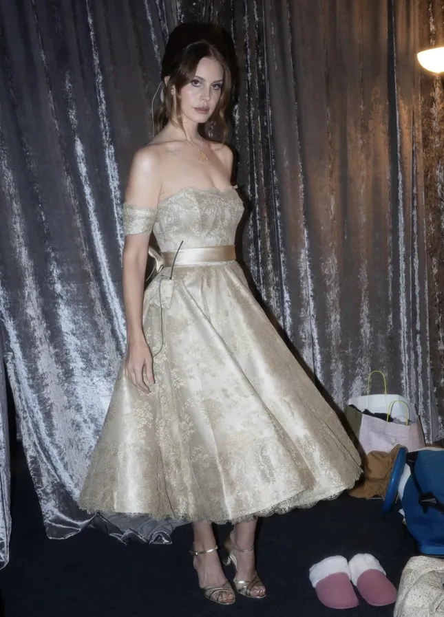 Lana Del Rey - Custom Valentino