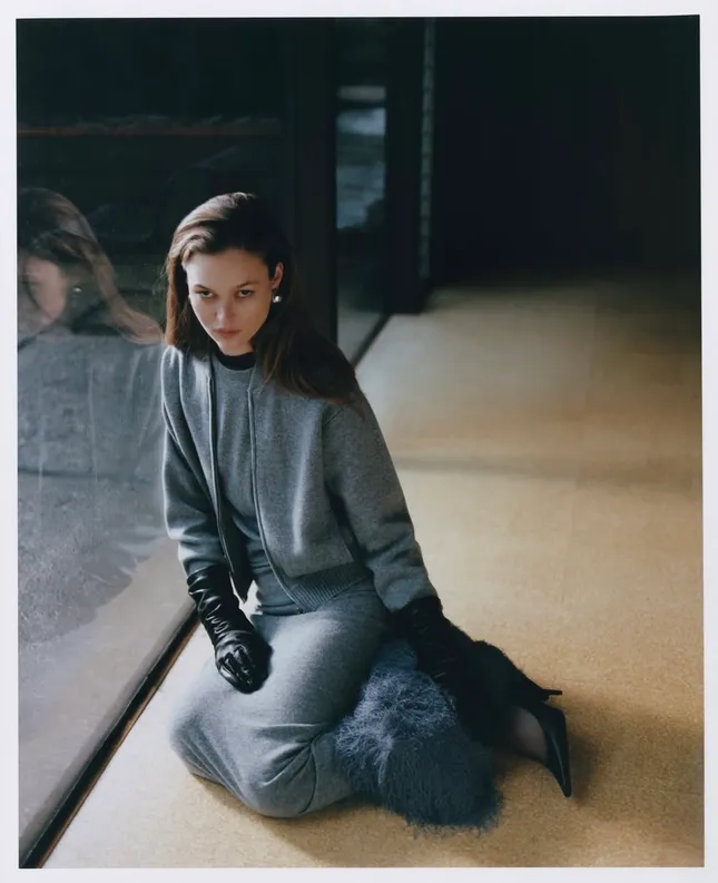 Revolve / SRG Atelier / Agata Serge / 2025
