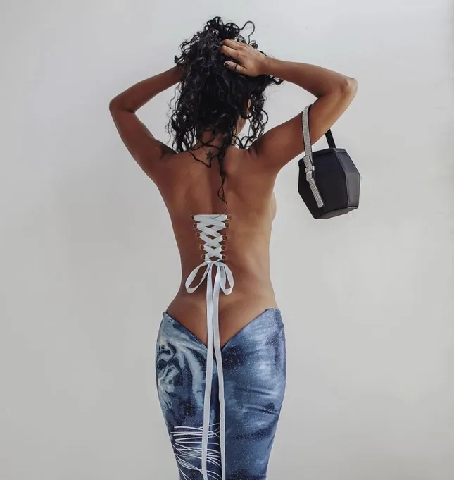 Kara - Lace Back Illusion