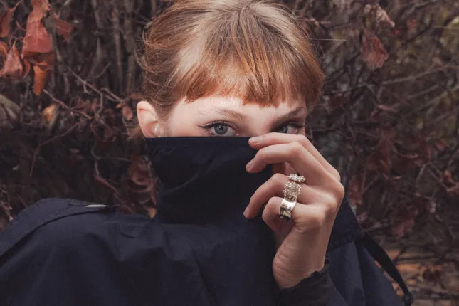"Barbara Rings"