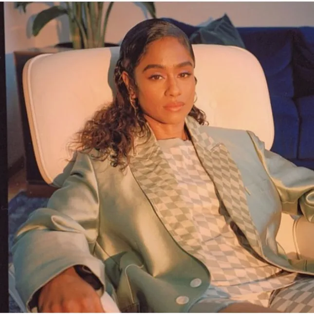 Vashtie for Neu Neu