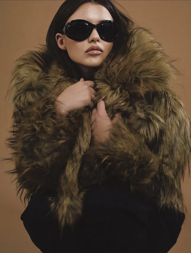 Sara Wais - Numero Netherlands