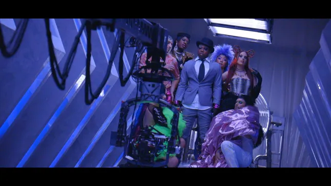 Galaxy Z Flip 5G - Todrick Hall BTS