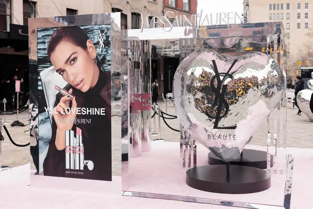 YSL Beauty | Loveshine Pop Up