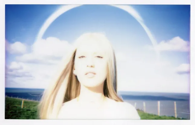 OTHÉLIE — POLAROID