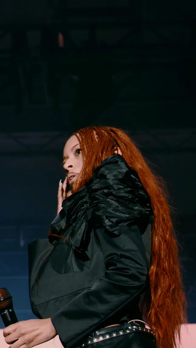 ravyn lenae at the ostrich festival 2026