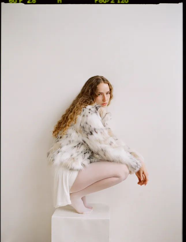 Freya | Studio Go-See